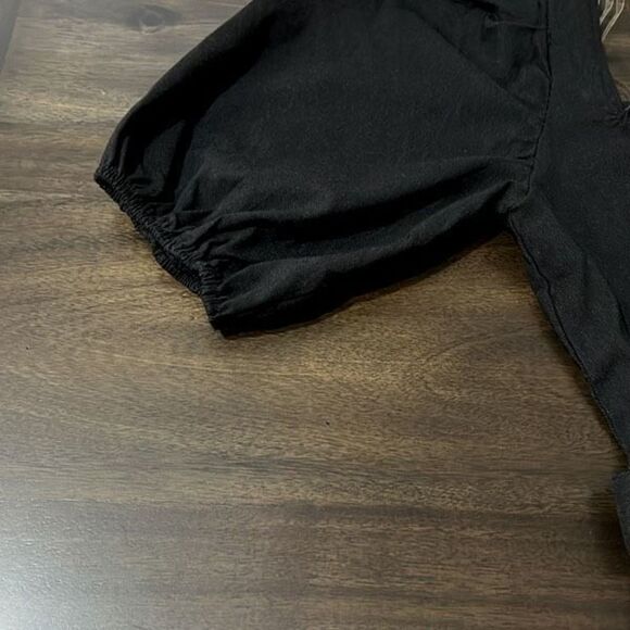 Mini black dress with short sleeves - Picture 6 of 10